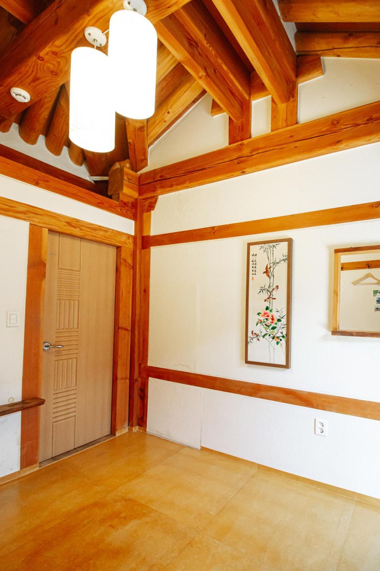 Jeonju Hanok Village Deoksugung Eksteriør billede